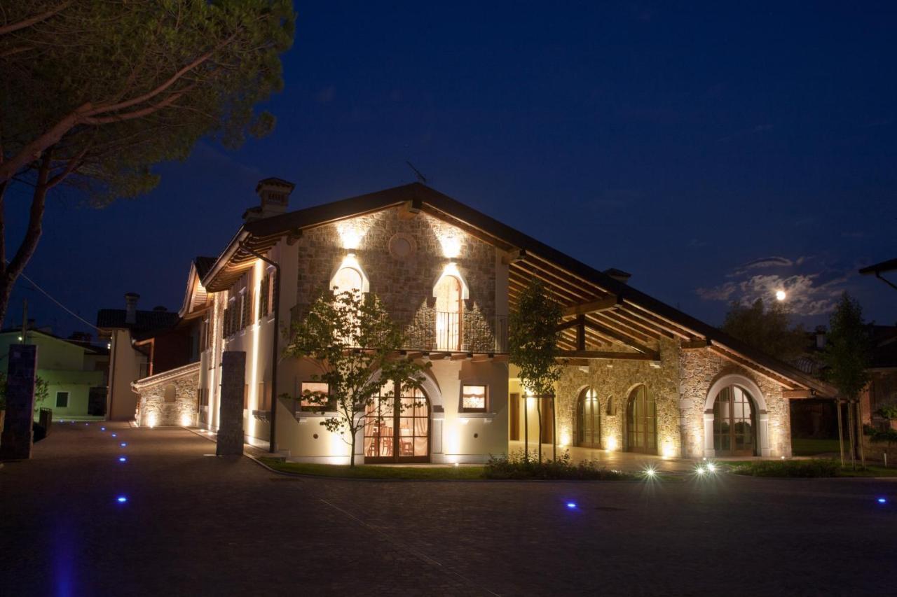 Wine Resort Luisa Mariano del Friuli Buitenkant foto