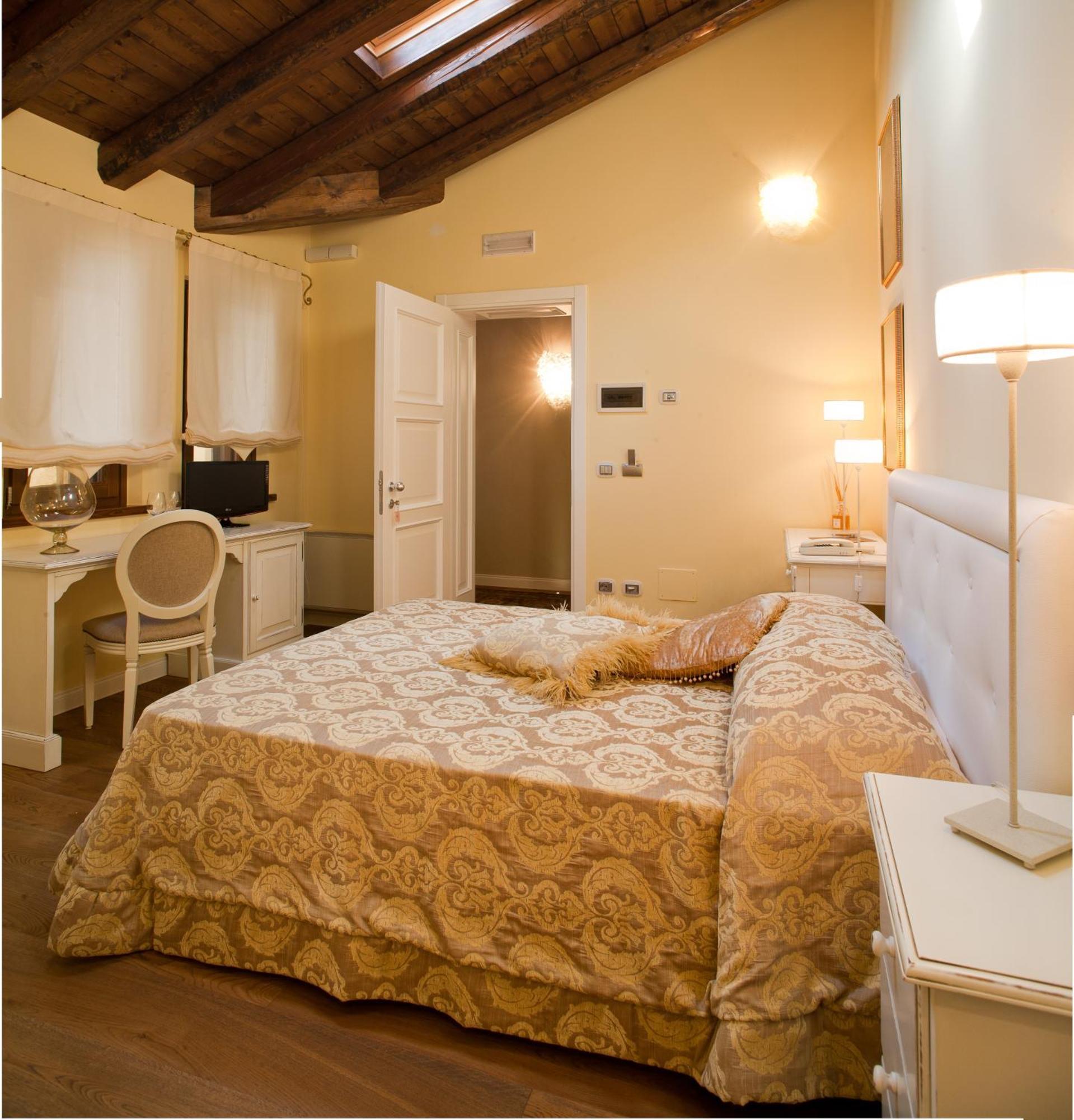 Wine Resort Luisa Mariano del Friuli Buitenkant foto